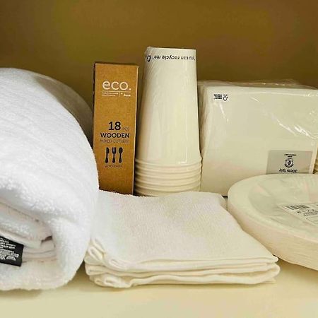 Private Double Bedroom In Hounslow Near Heathrow Λονδίνο Εξωτερικό φωτογραφία